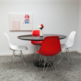Contemporary Twist Dining Set 47 Inch